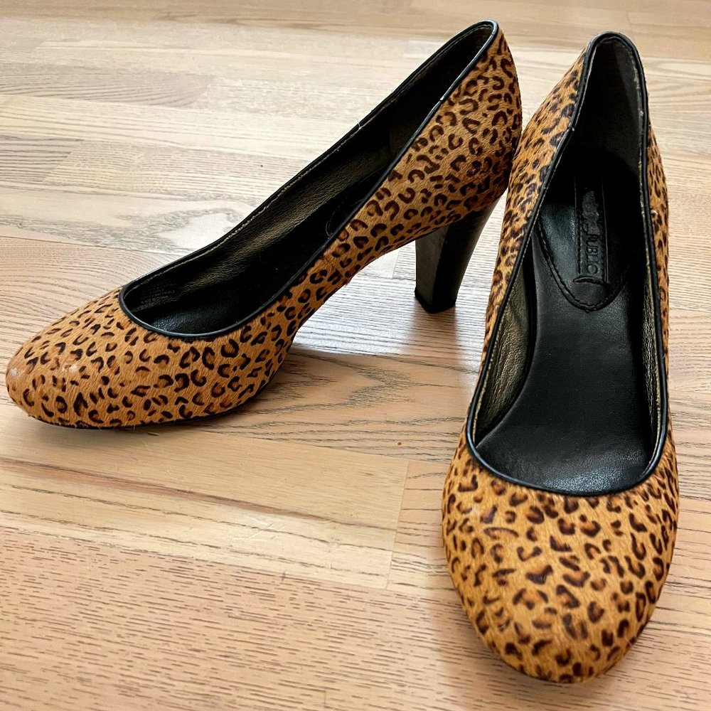 Banana Republic Leopard Print Kitten Heels